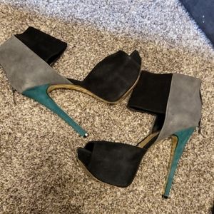Bebe heels